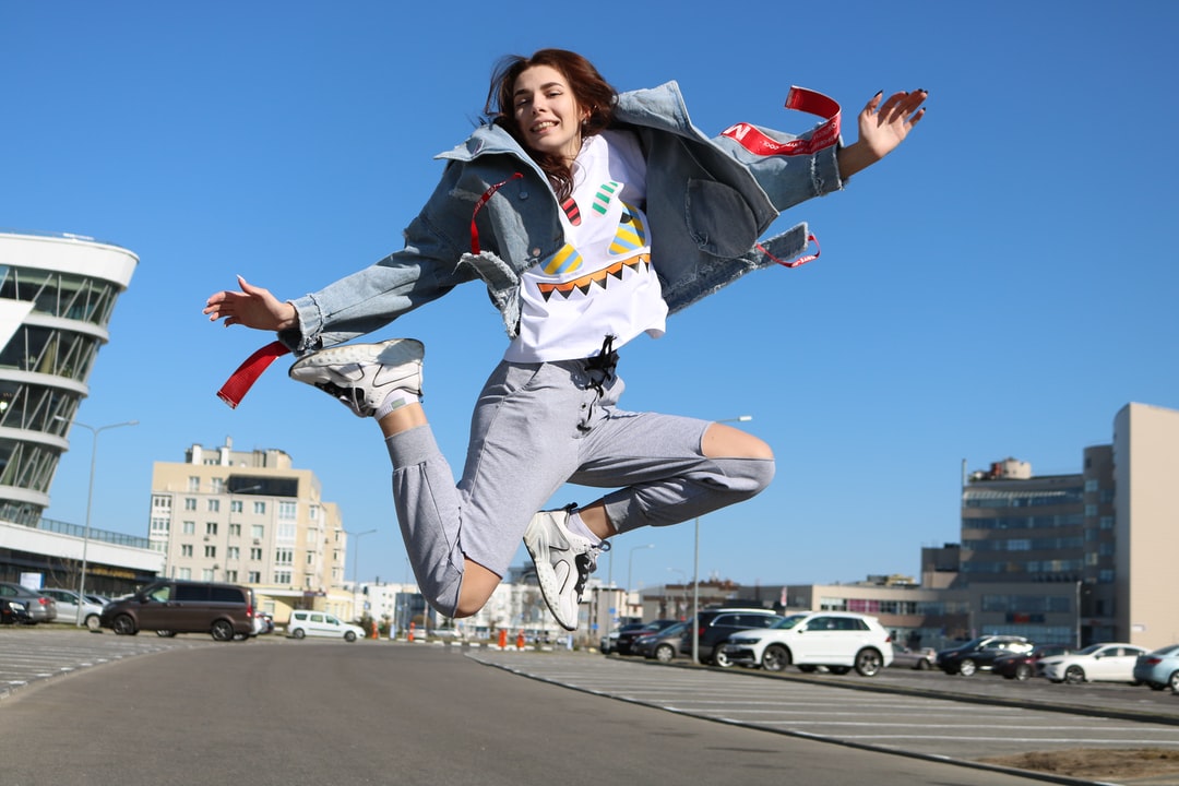 女孩取名五行缺水_带水的名字女孩洋气点