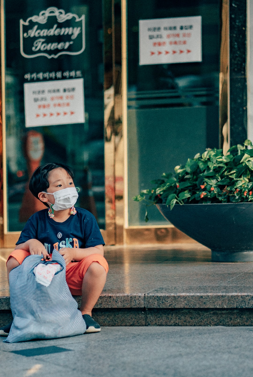 最新女生伤感微信网名推荐，好听的、带回忆的~